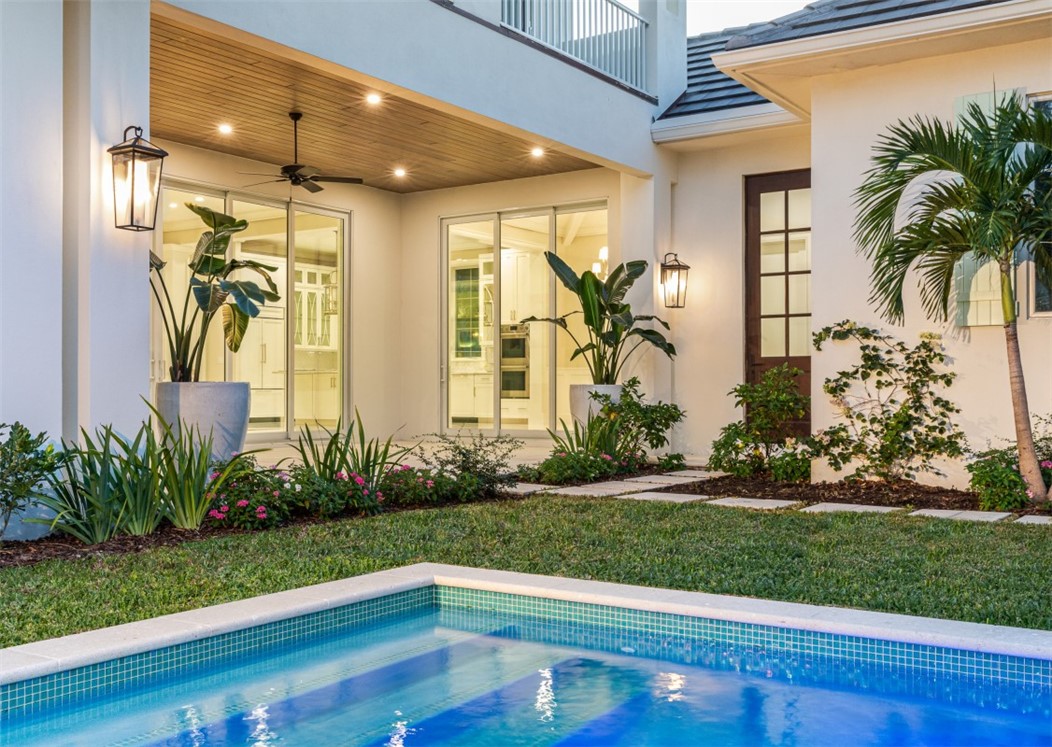 765 Azalea Lane Vero Beach, FL 32963 - Photo 10 of 28