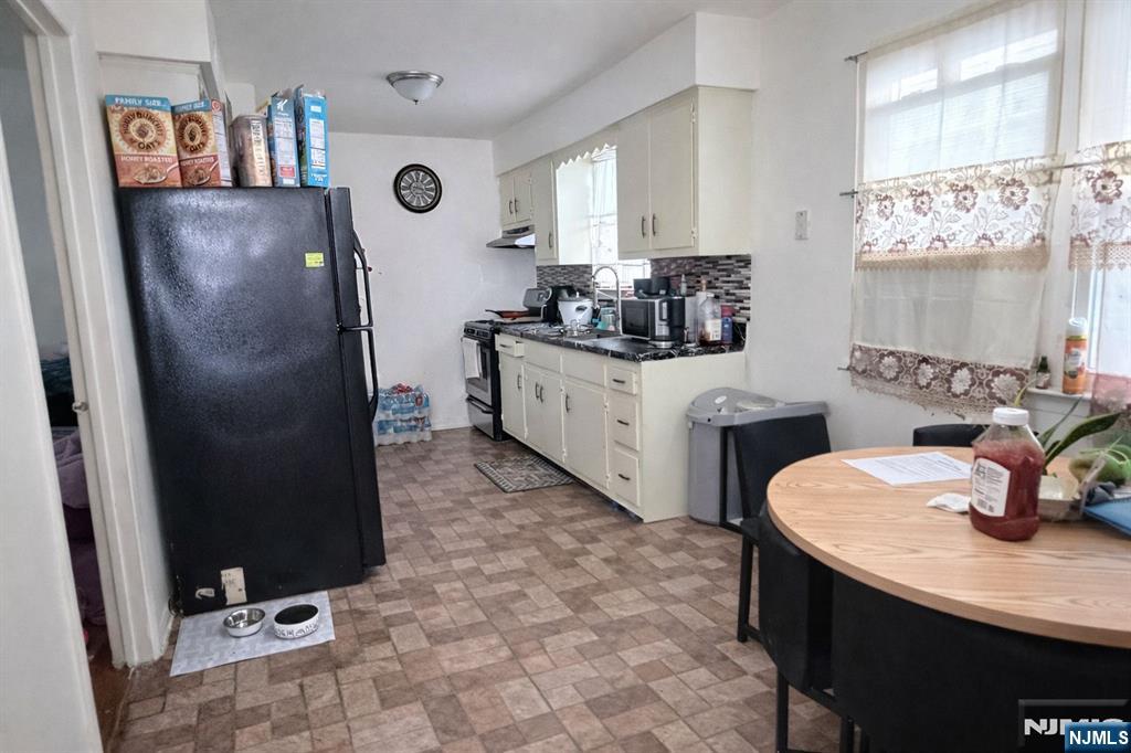 236 Bergen Street, Unit 2 Harrison, NJ 07029 - Photo 5 of 8