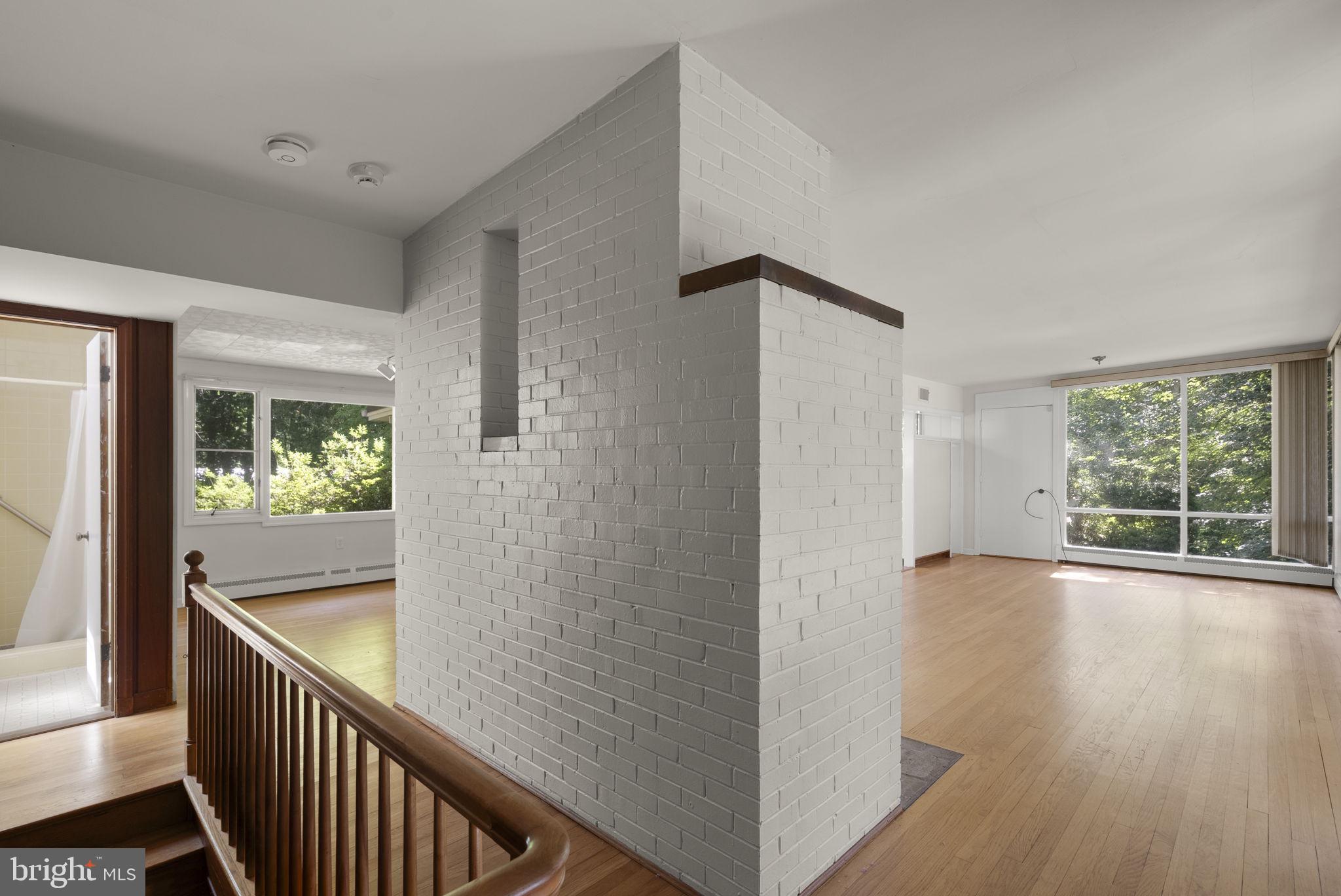 4376 Rte 97 Avenue Brookeville, MD 20833 - Photo 5 of 70 Foyer