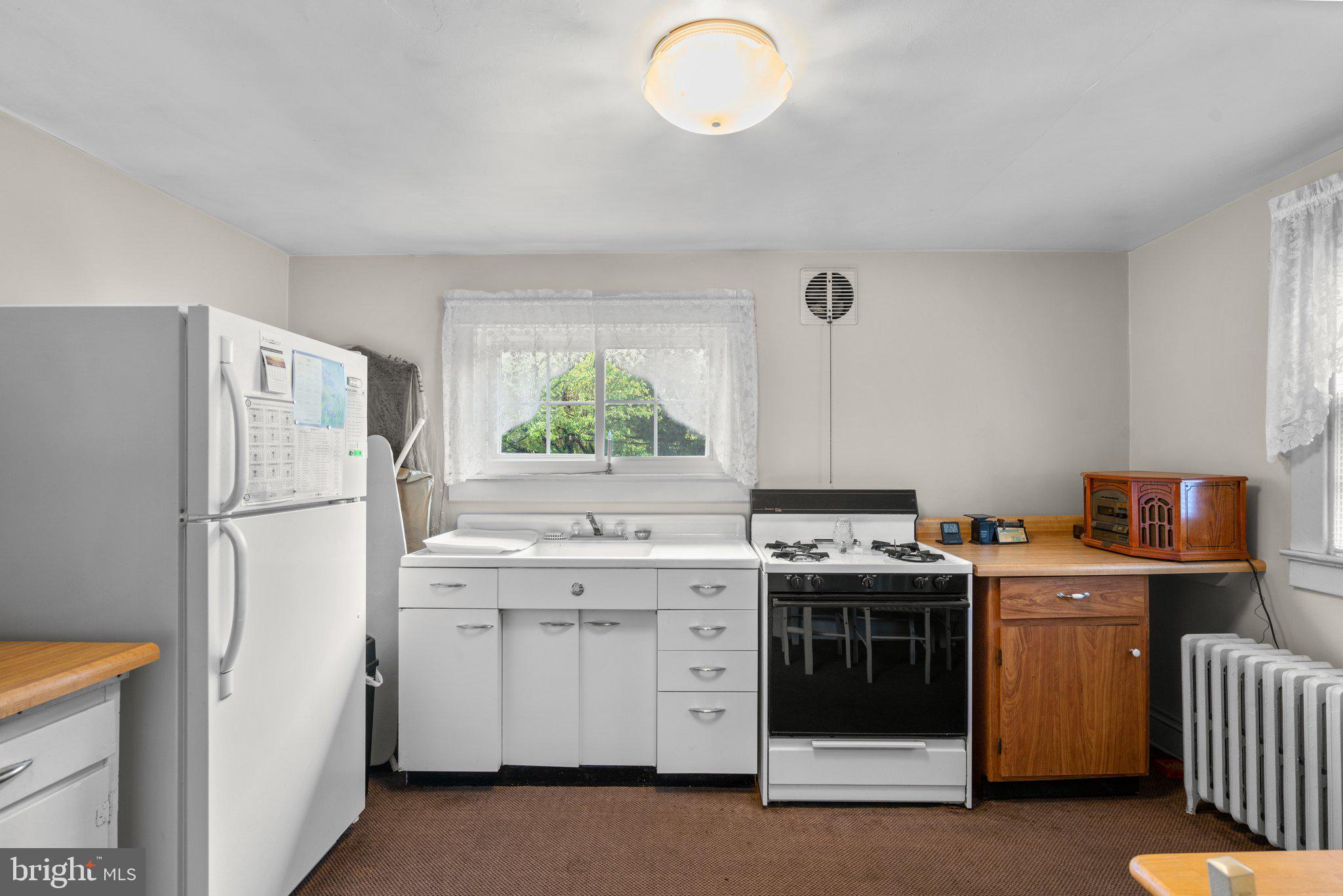 403 East Maple Road Linthicum Heights, MD 21090 - Photo 25 of 29
