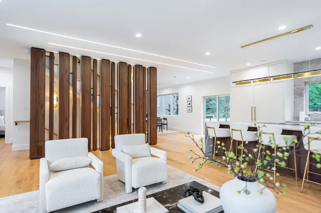 $2,749,000 | 98 Hunnewell Street, Needham, MA 02494