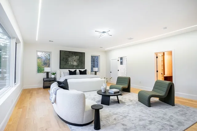 $2,749,000 | 98 Hunnewell Street, Needham, MA 02494