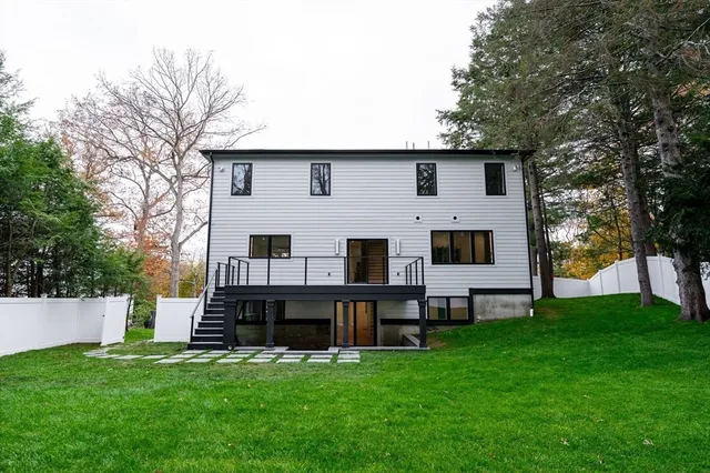 $2,749,000 | 98 Hunnewell Street, Needham, MA 02494