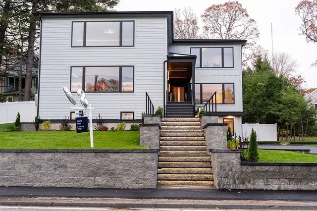 $2,749,000 | 98 Hunnewell Street, Needham, MA 02494