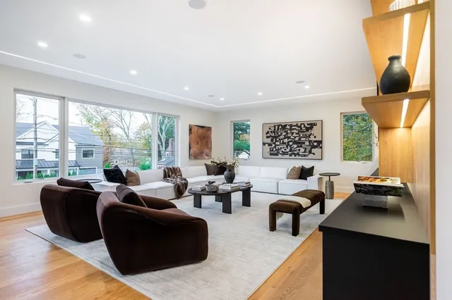 $2,749,000 | 98 Hunnewell Street, Needham, MA 02494