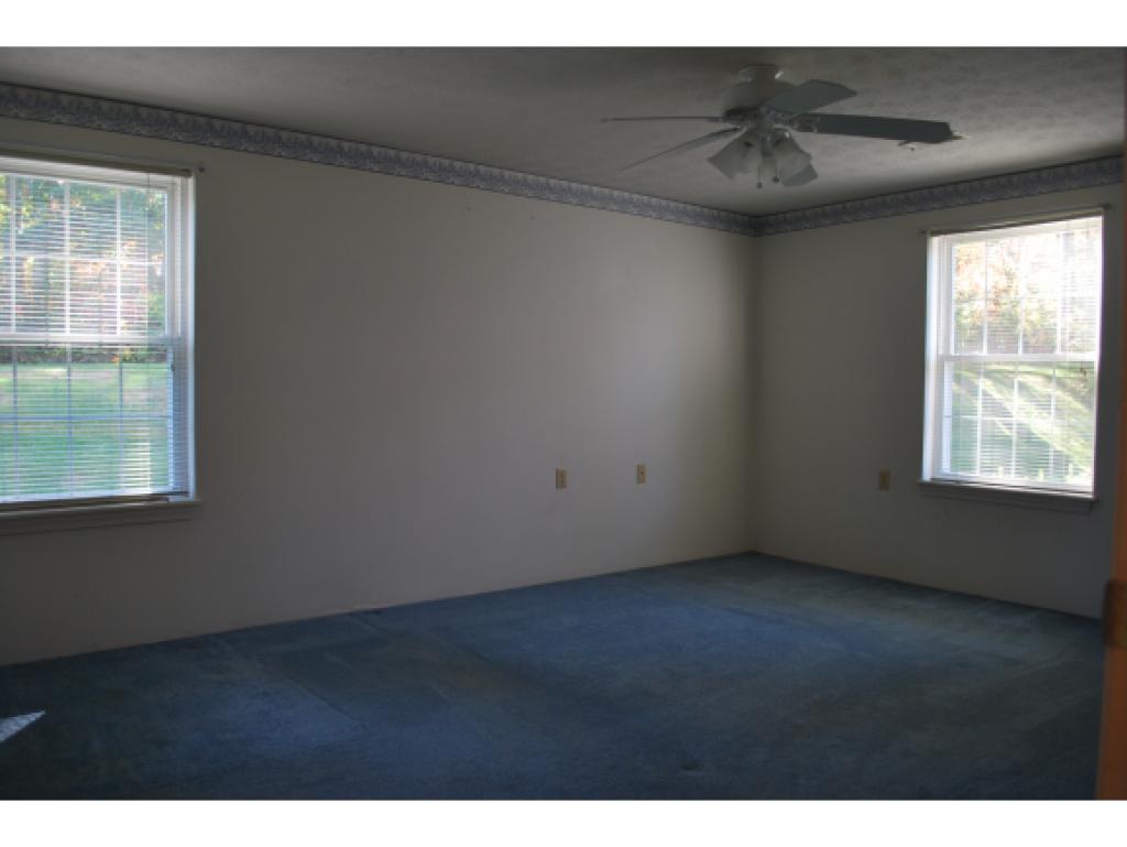 491-32 Mammoth Road, Unit 32 Londonderry, NH 03053 - Photo 7 of 13