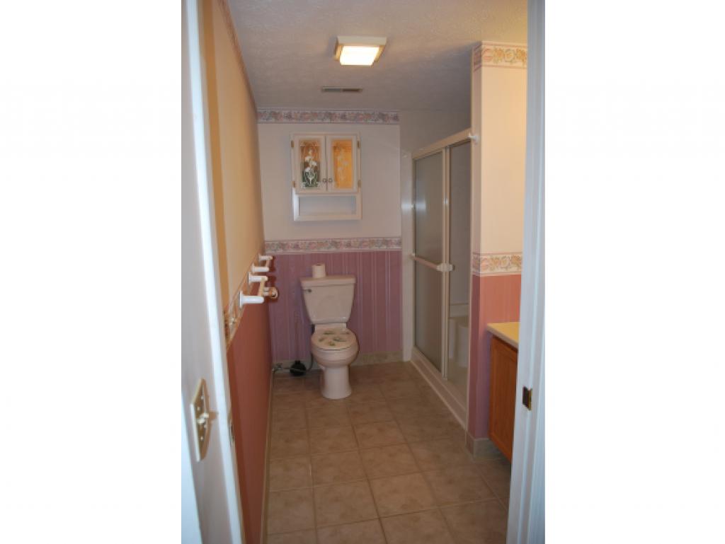 491-32 Mammoth Road, Unit 32 Londonderry, NH 03053 - Photo 9 of 13