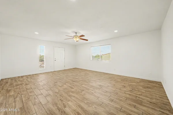 $149,000 | 2132 West Glenrosa Avenue, Unit 81D, Phoenix, AZ 85015