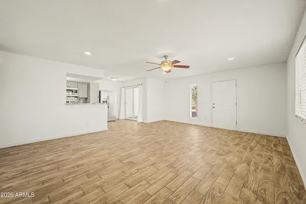 $149,000 | 2132 West Glenrosa Avenue, Unit 81D, Phoenix, AZ 85015