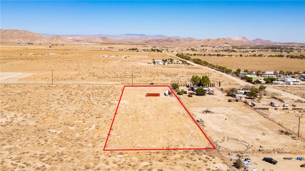 0 Gaskell Road Rosamond, CA 93560 - Photo 11 of 20 a view of an ocean with a mountain view