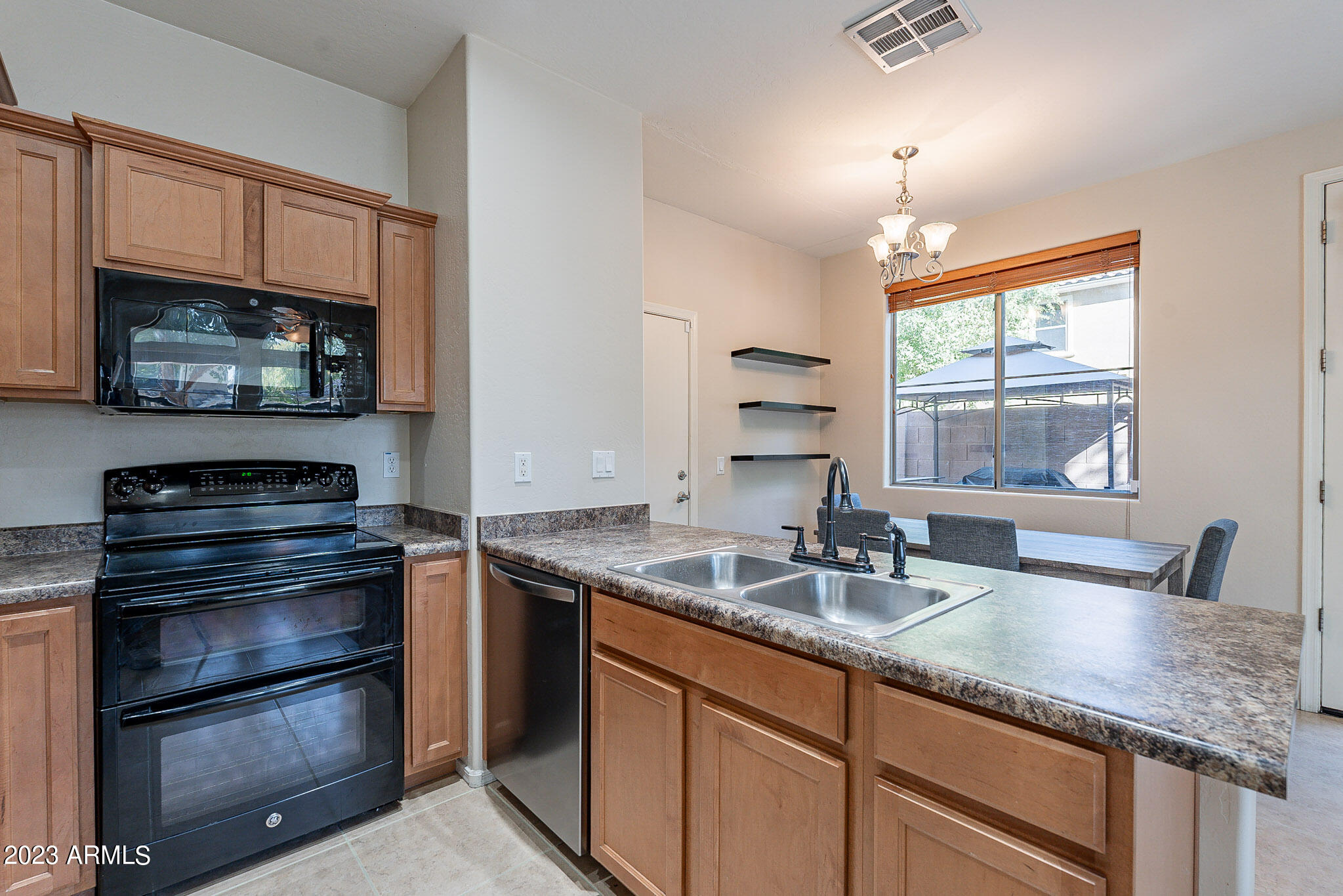 451 South Hawes Road, Unit 73 Mesa, AZ 85208 - Photo 13 of 41 Hawes-13