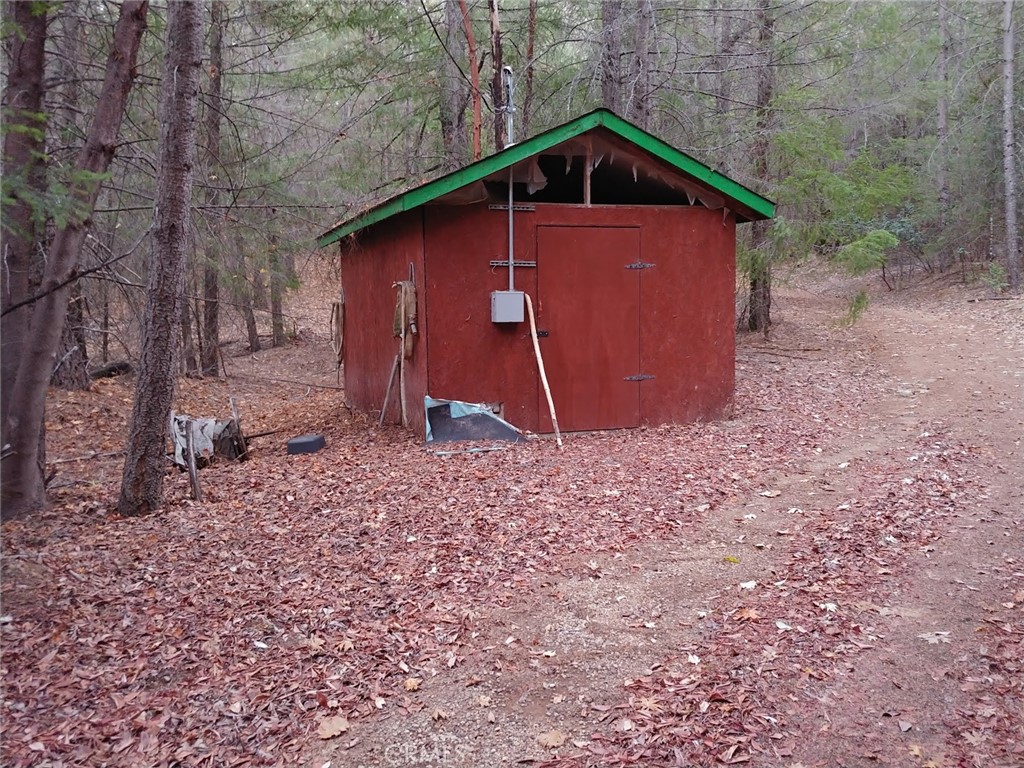 11254 Airstrip Road Middletown, CA 95461 - Photo 4 of 34