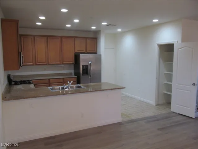 $1,900 | 737 Calamus Palm Place, Henderson, NV 89011