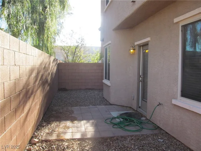 $1,900 | 737 Calamus Palm Place, Henderson, NV 89011