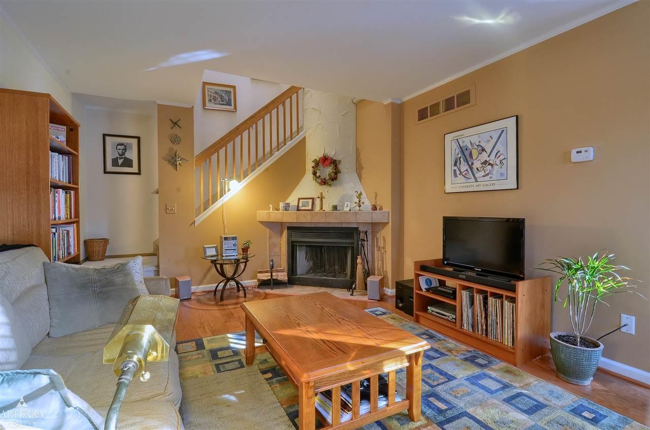22355 Peach Tree Novi, MI 48375 - Photo 5 of 26