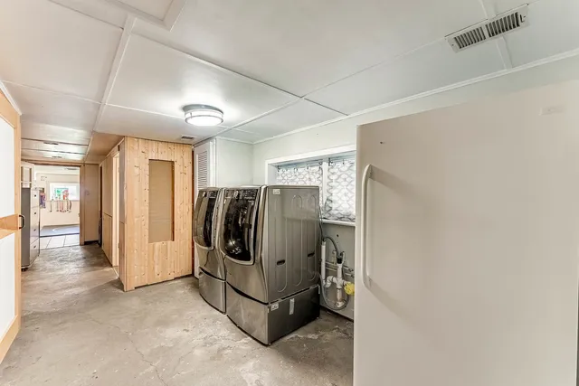 $359,900 | 1914 Clinton Avenue, Berwyn, IL 60402