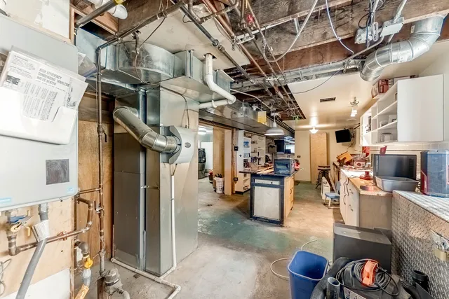 $359,900 | 1914 Clinton Avenue, Berwyn, IL 60402