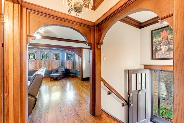 $359,900 | 1914 Clinton Avenue, Berwyn, IL 60402