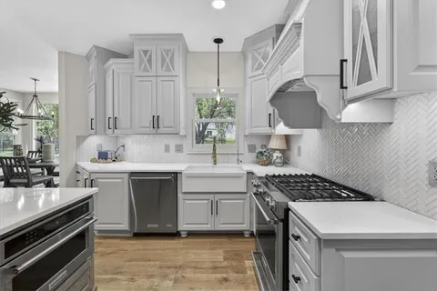 $765,000 | 15230 Fontana Street, Leawood, KS 66224