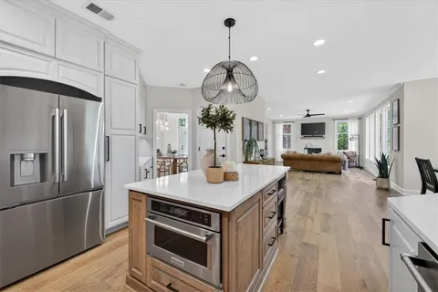 $765,000 | 15230 Fontana Street, Leawood, KS 66224