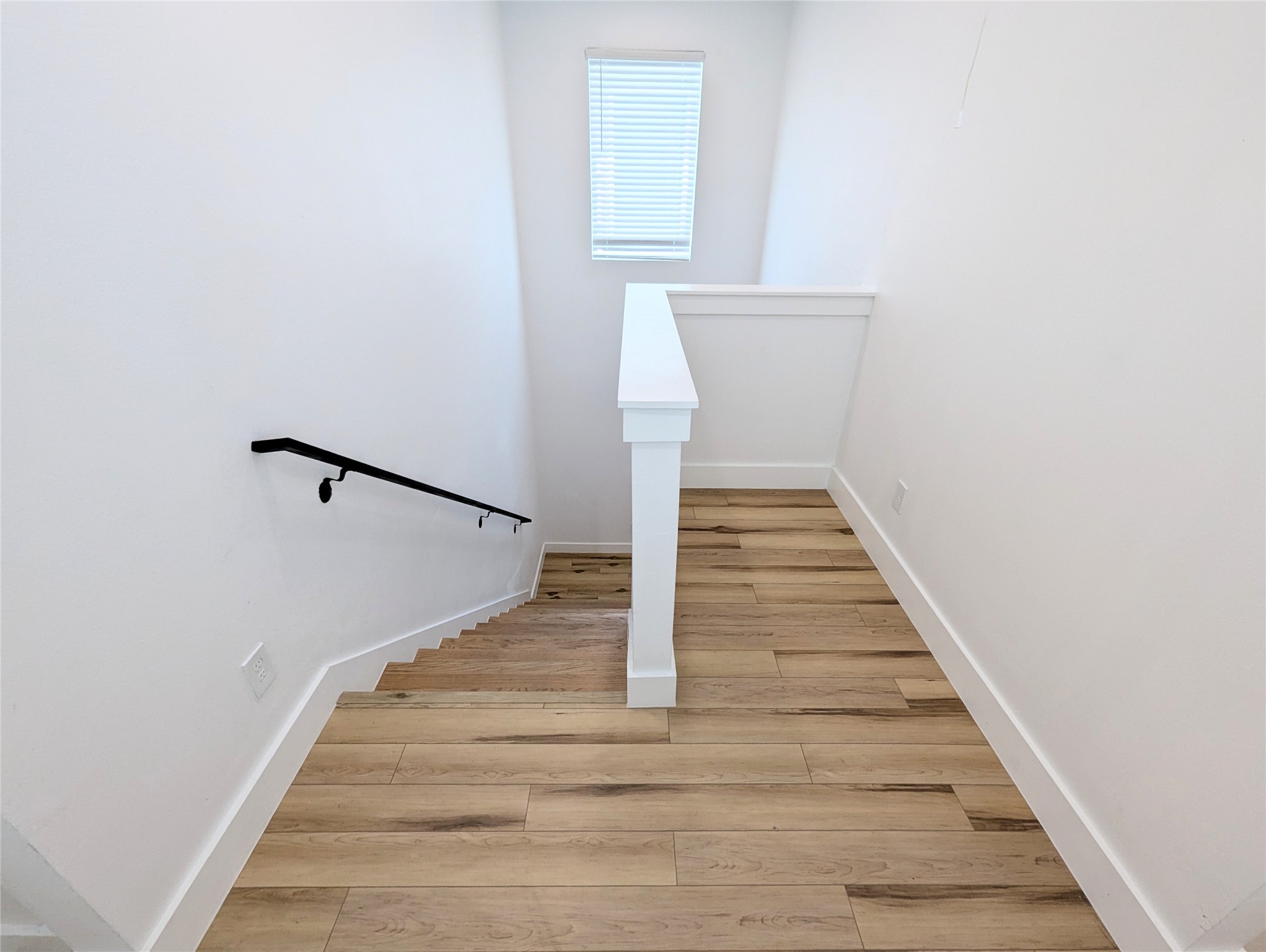 4913 Fisk Street Houston, TX 77009 - Photo 14 of 27 a view of entryway