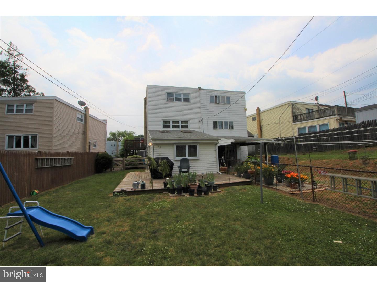2853 Shipley Road Philadelphia, PA 19152 - Photo 7 of 25 Back Yard