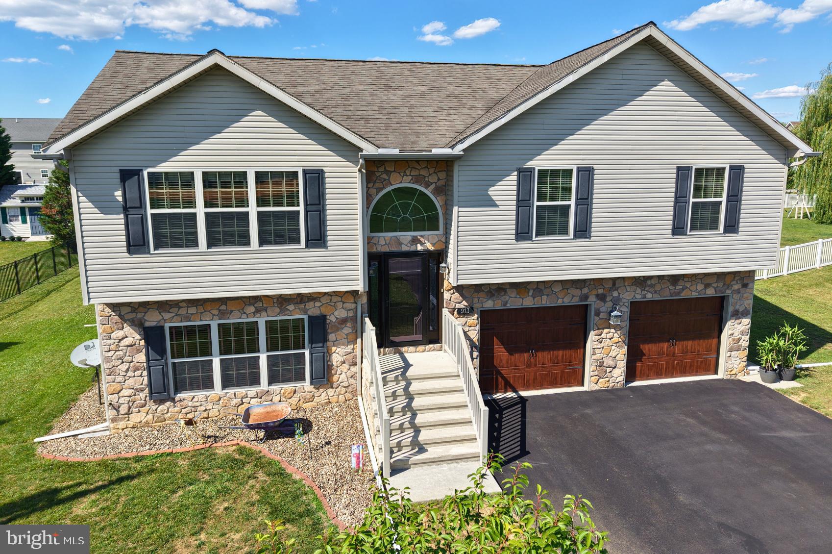 913 Shanks Church Road Greencastle, PA 17225 - Photo 3 of 50
