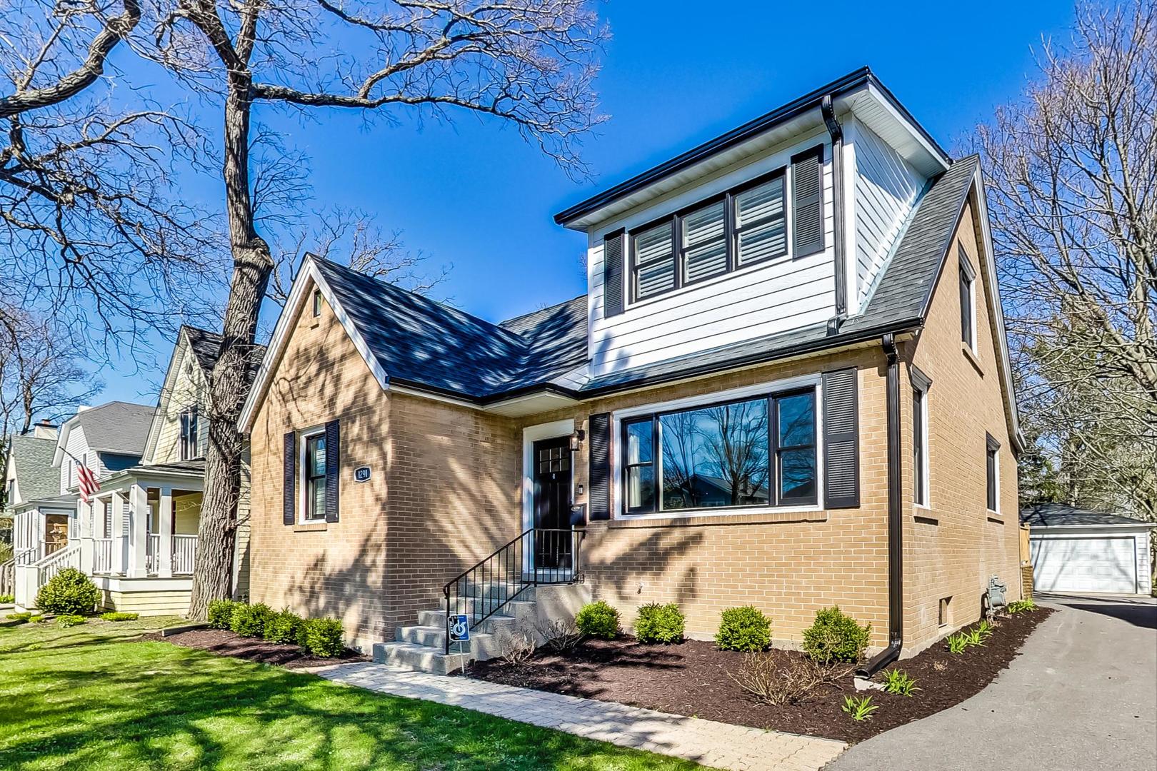 1291 Edgewood Road Lake Forest, IL 60045 - Photo 1 of 35