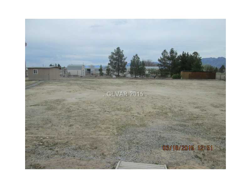 3921 West Dyer Road Pahrump, NV 89048 - Photo 25 of 28 Exterior Back.