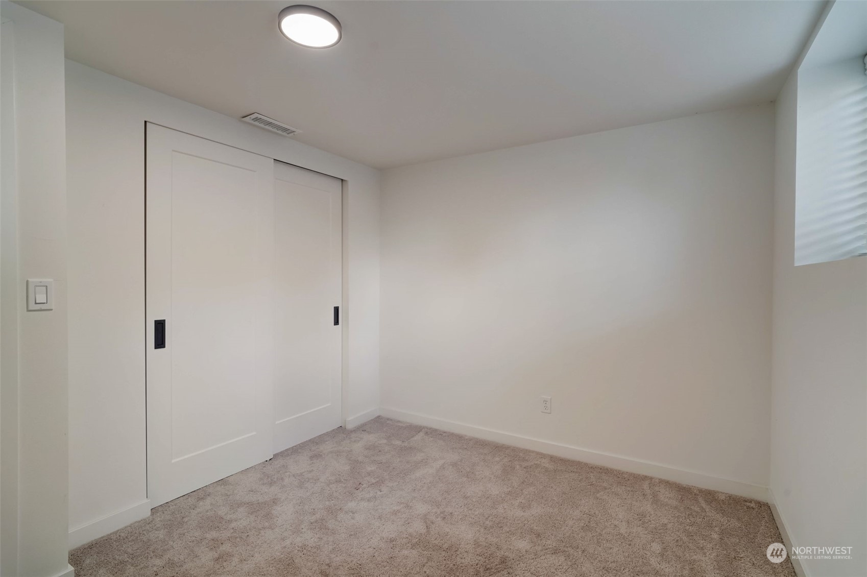 9247 Northeast 180th Street Bothell, WA 98011 - Photo 18 of 28 Gallery Image 18