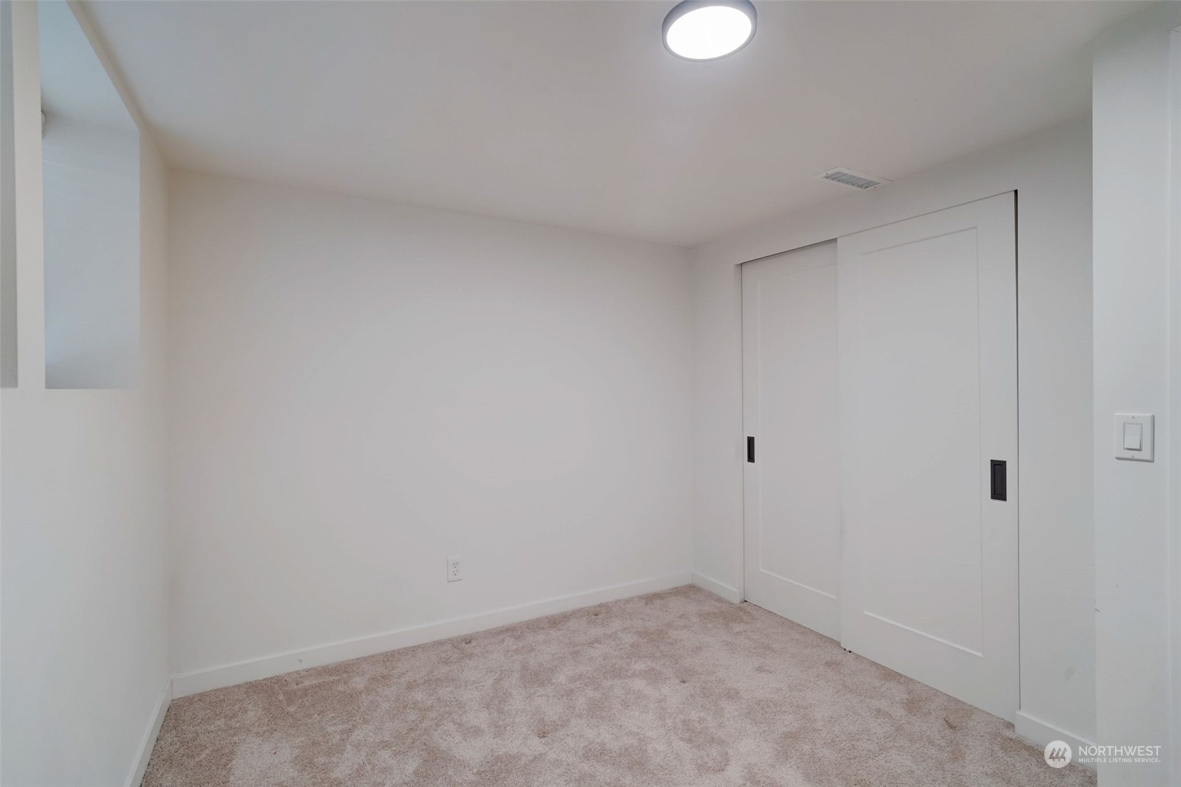 9247 Northeast 180th Street Bothell, WA 98011 - Photo 20 of 28 Gallery Image 20