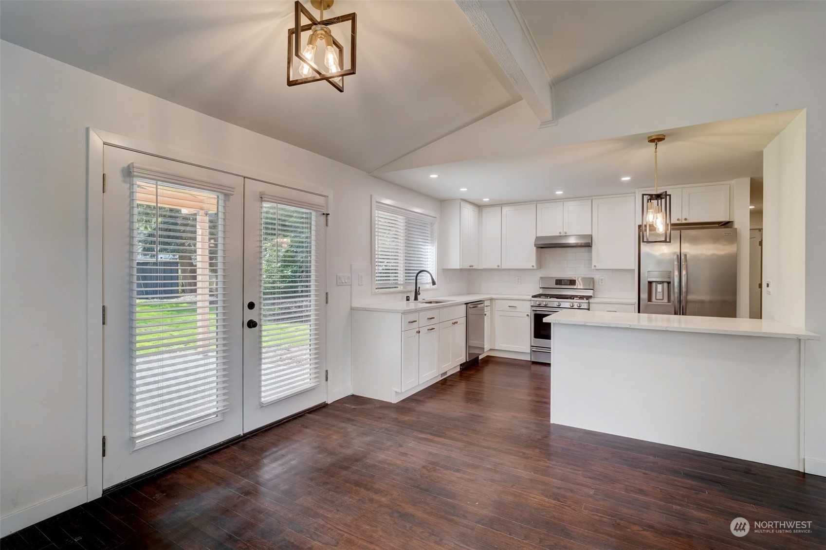 9247 Northeast 180th Street Bothell, WA 98011 - Photo 4 of 28 Gallery Image 4