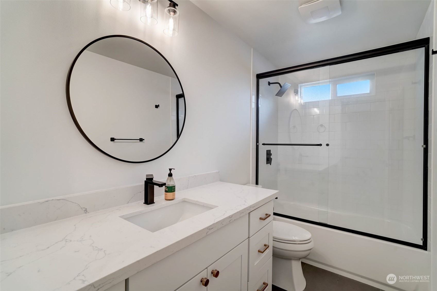 9247 Northeast 180th Street Bothell, WA 98011 - Photo 9 of 28 Gallery Image 9