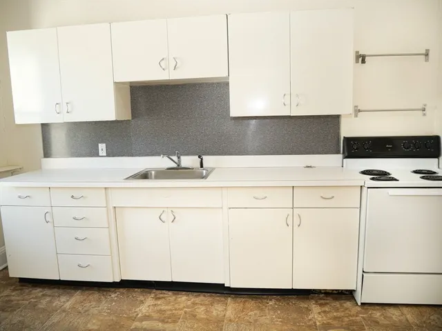 $2,380 | 395 Harvard Street, Unit 6, Brookline, MA 02446