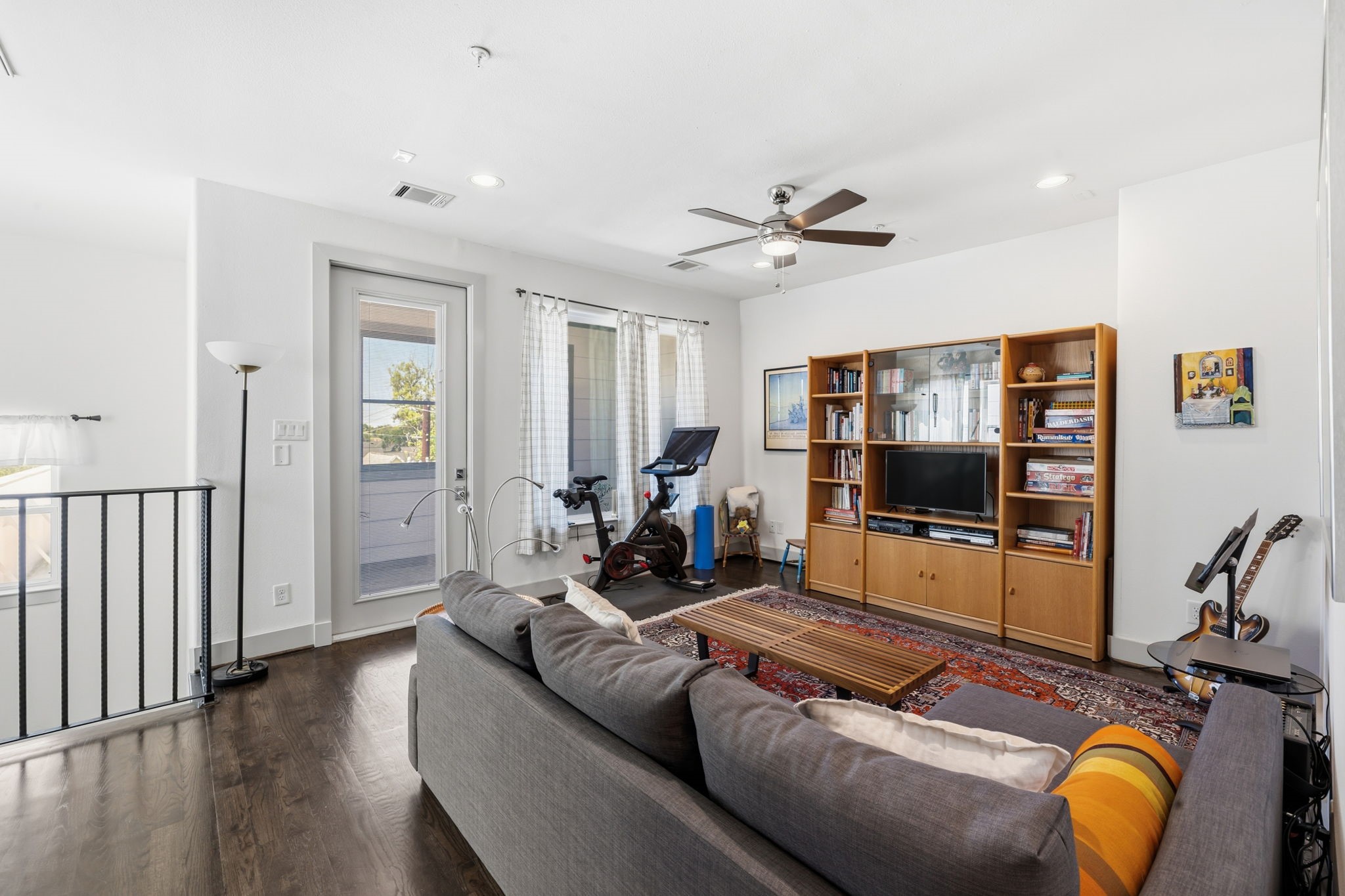916 Yale Street, Unit A Houston, TX 77008 - Photo 33 of 50