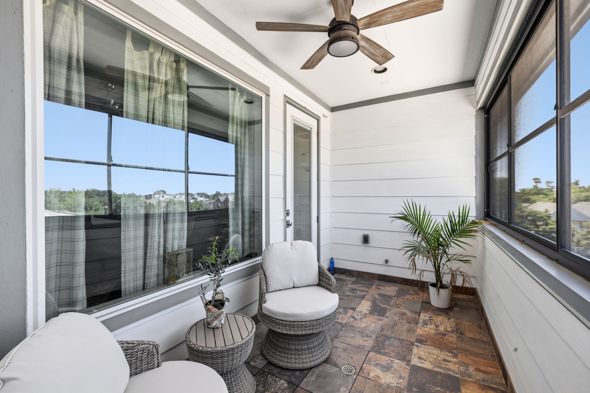 916 Yale Street, Unit A Houston, TX 77008 - Photo 38 of 50