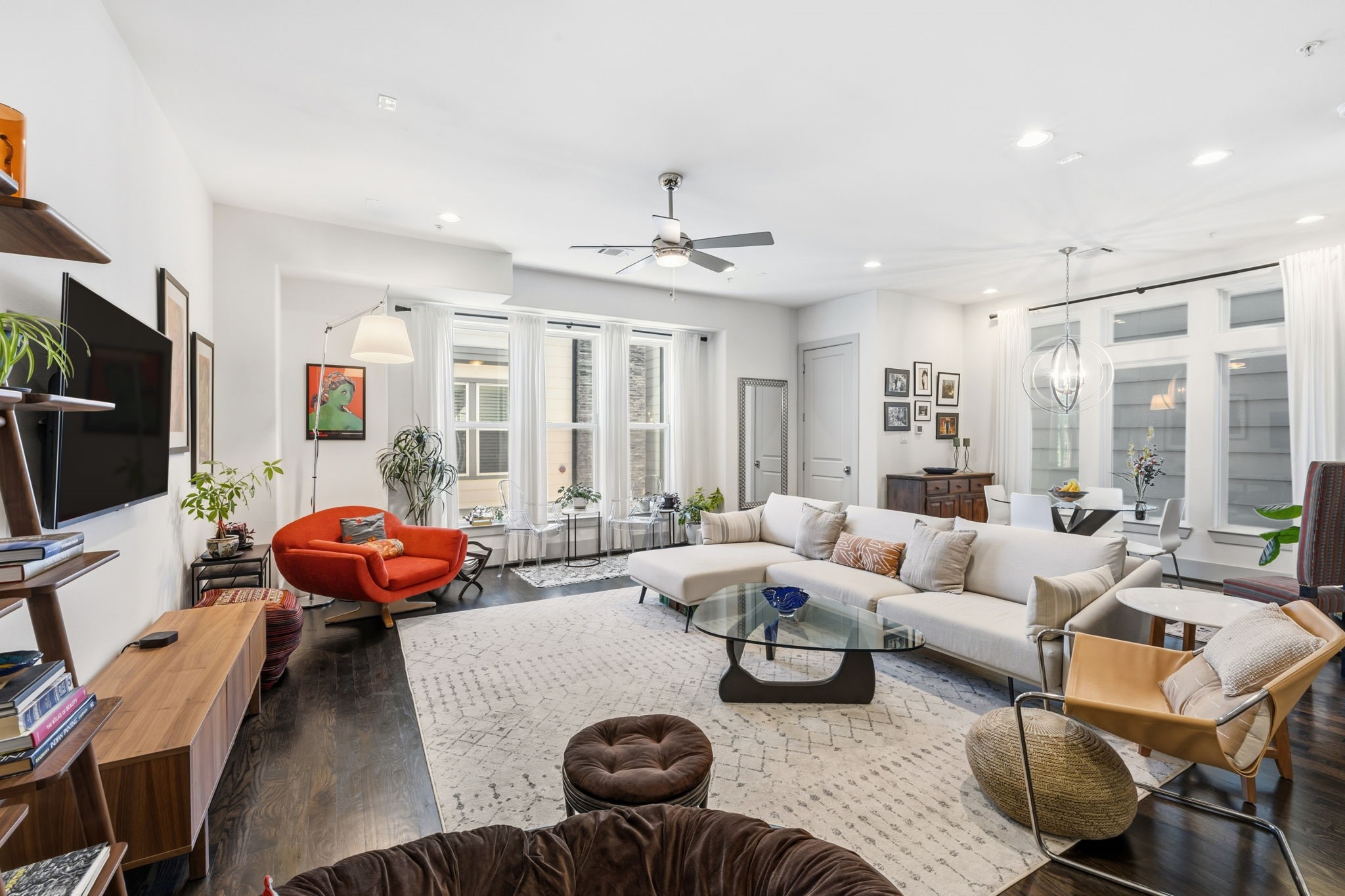 916 Yale Street, Unit A Houston, TX 77008 - Photo 4 of 50