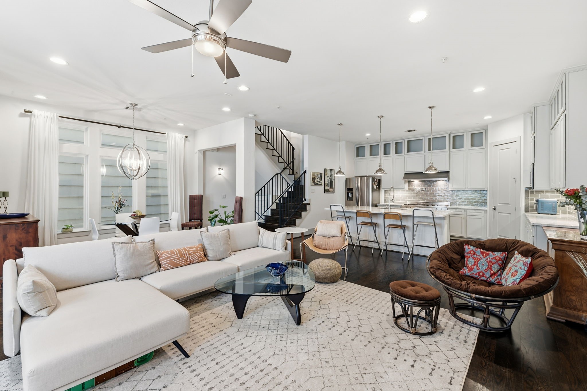 916 Yale Street, Unit A Houston, TX 77008 - Photo 7 of 50