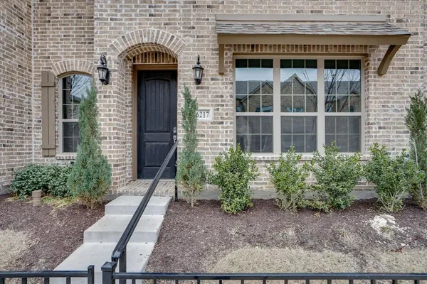 $2,495 | 6217 Rainbow Valley Place, Frisco, TX 75035
