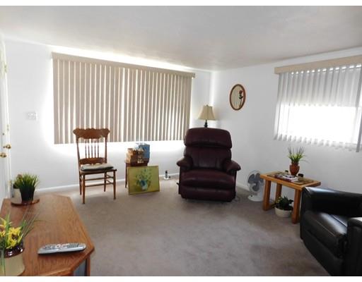 105 Hillcrest Road Waltham, MA 02451 - Photo 20 of 20 a living room with furniture and a window