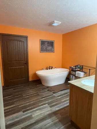 $639,900 | 33067 School Street, Dowagiac, MI 49047