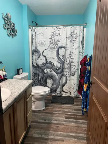 $639,900 | 33067 School Street, Dowagiac, MI 49047