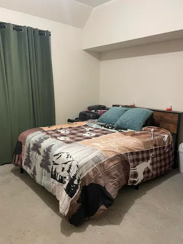 $639,900 | 33067 School Street, Dowagiac, MI 49047