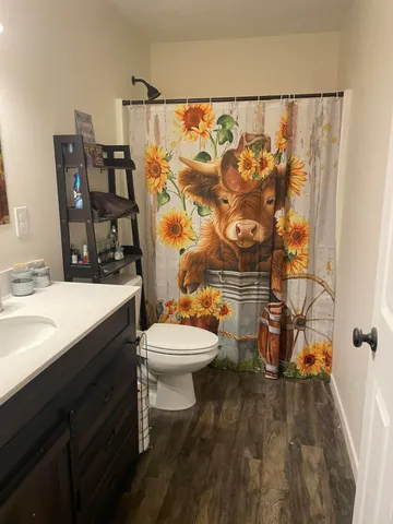 $639,900 | 33067 School Street, Dowagiac, MI 49047