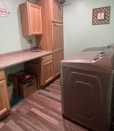 $639,900 | 33067 School Street, Dowagiac, MI 49047