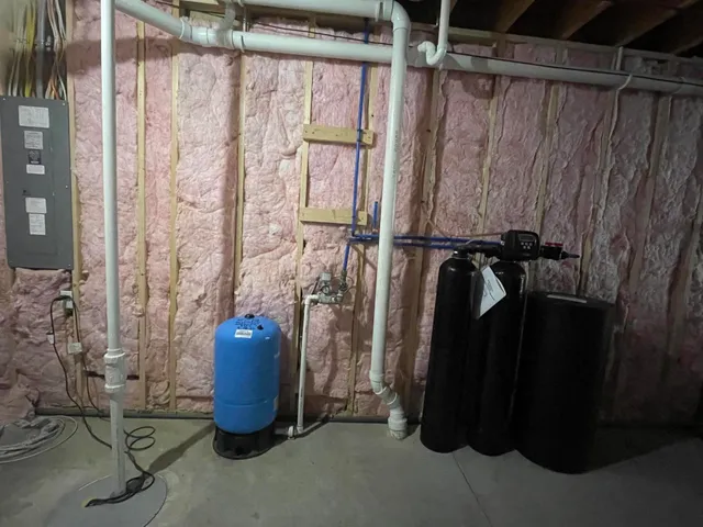 $639,900 | 33067 School Street, Dowagiac, MI 49047