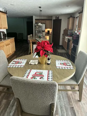 $639,900 | 33067 School Street, Dowagiac, MI 49047