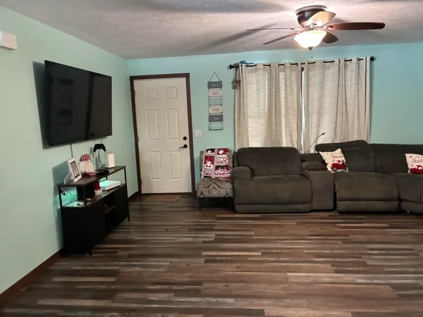 $639,900 | 33067 School Street, Dowagiac, MI 49047