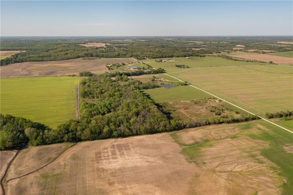 1 Stanton Road Osawatomie, KS 66064 - Photo 3 of 81