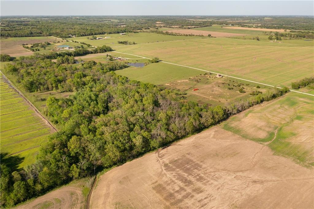 1 Stanton Road Osawatomie, KS 66064 - Photo 5 of 81